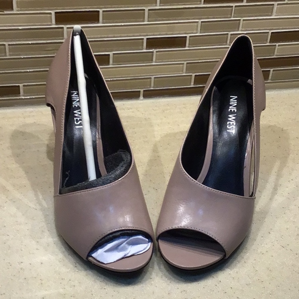 Nine West NWGuru 5.5